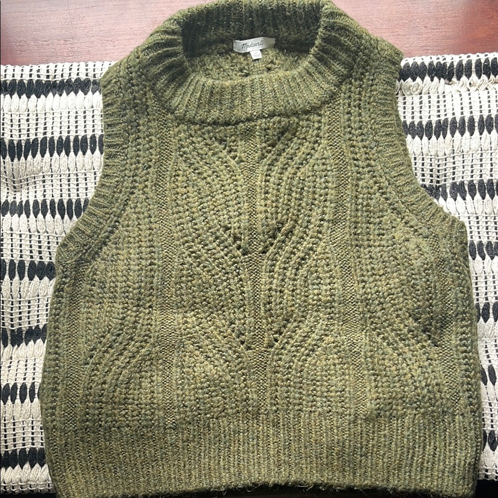 Madewell Olive Green Cable Knit Sweater Vest -xs